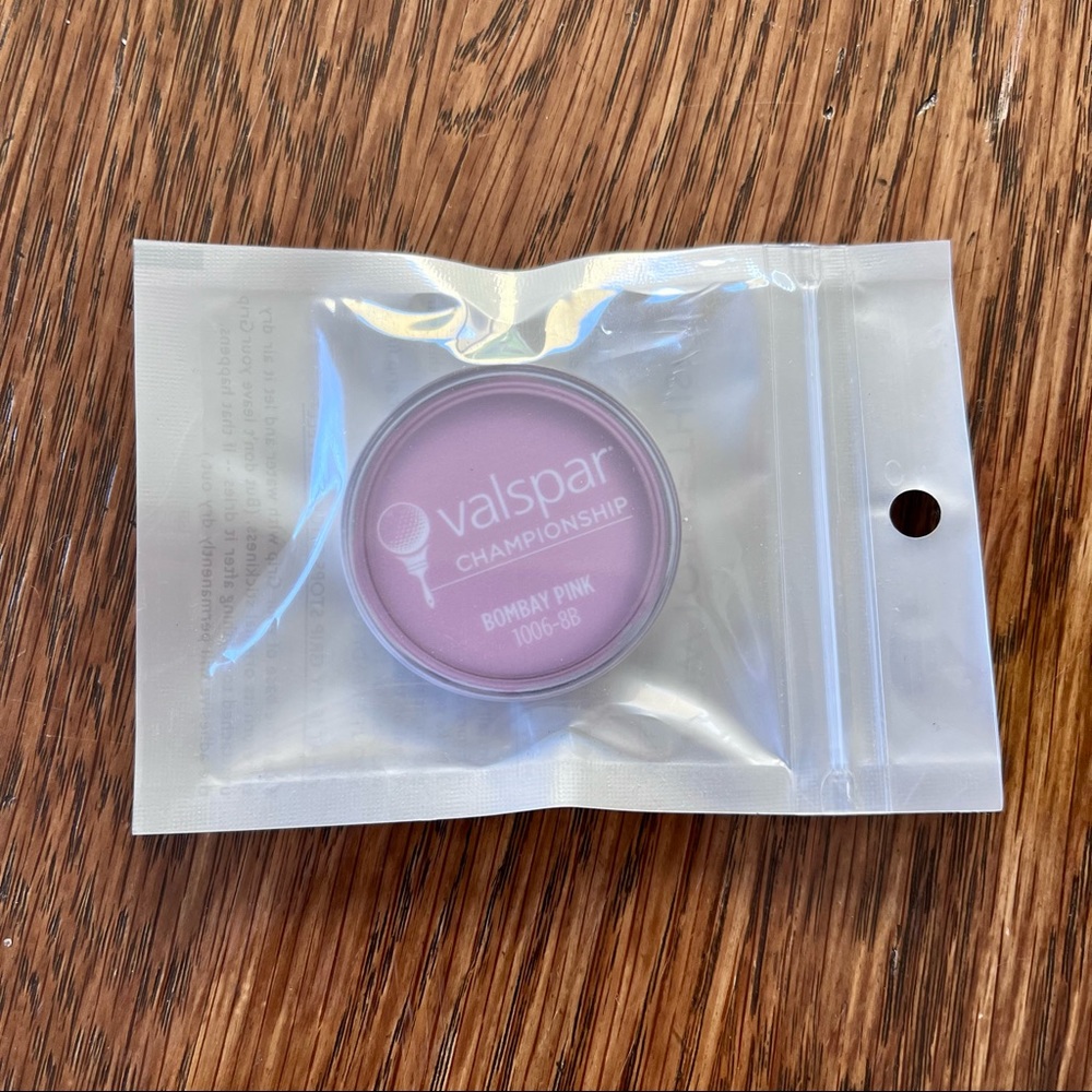 Valspar Championship Phone Grip. Perfect 4 any golf aficionado. New in packaging